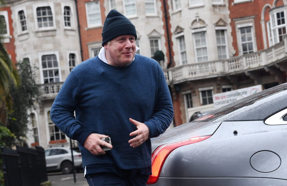 Elfogadta a londoni alsóház a Johnsont elmarasztaló jelentést