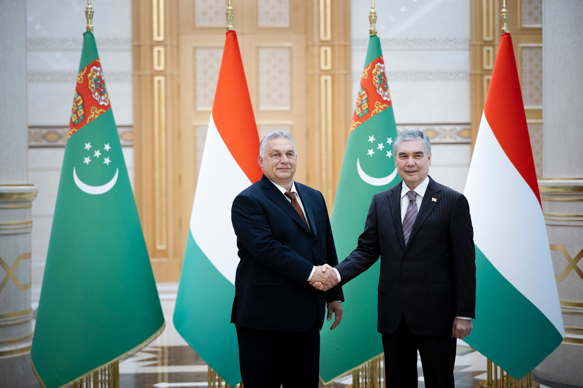 Türkmenisztánból üzent Orbán Viktor