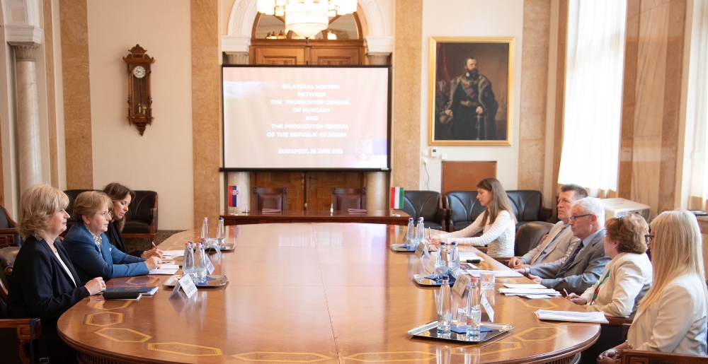 Szoros együttműködésről állapodott meg a szerb és a magyar legfőbb ügyész