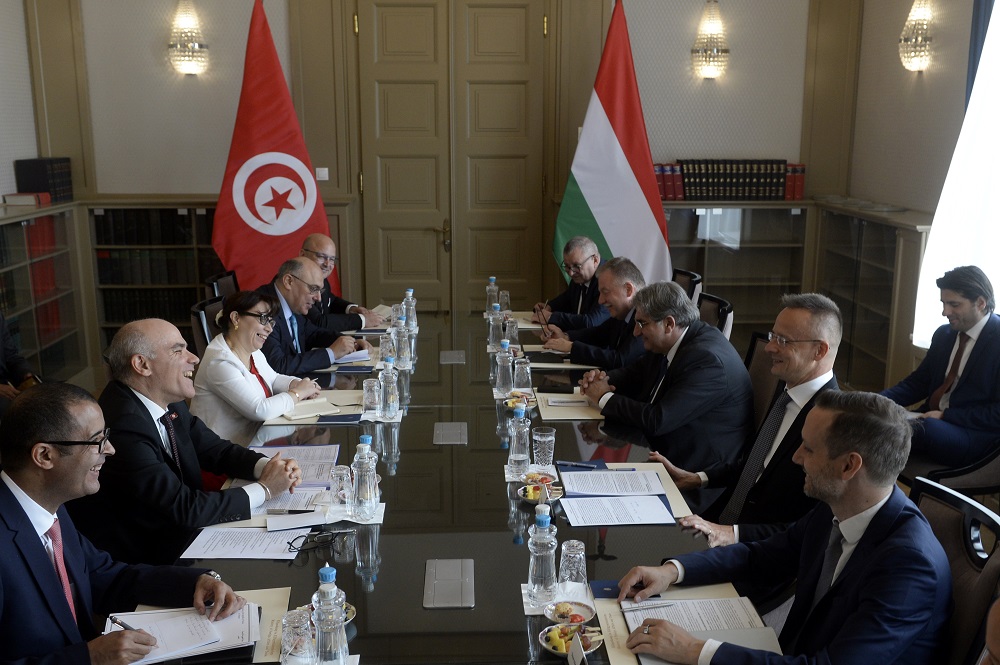 Szijjártó Péter: kölcsönös tiszteletre alapuló, kiszámítható együttműködés