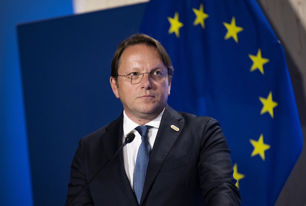 Várhelyi Olivér: Ukrajnának még sokat kell tennie az uniós tagsághoz