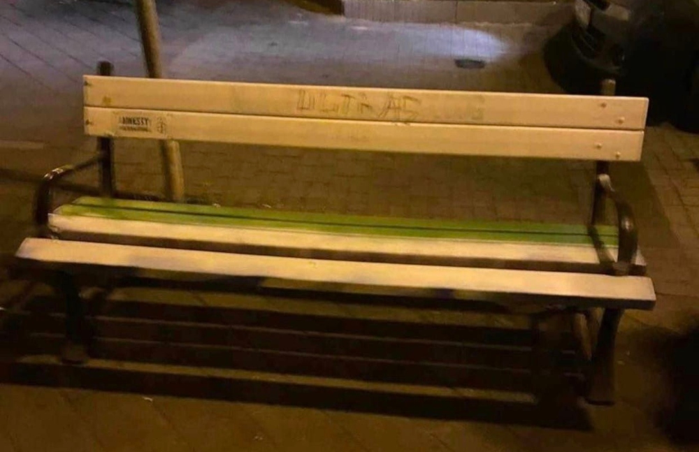 Folytatódik a ferencvárosi padháború: üzenetet hagytak a fradisták