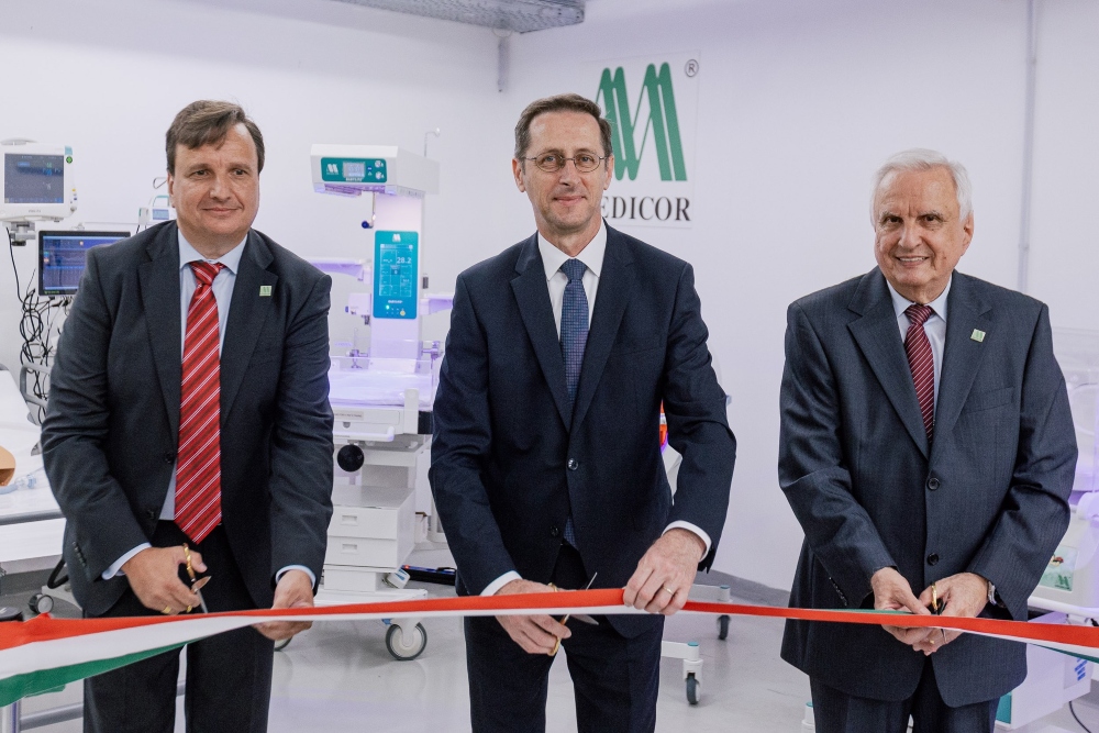 Újabb beruházással erősödik az egészségipari gyártás és kutatás-fejlesztés