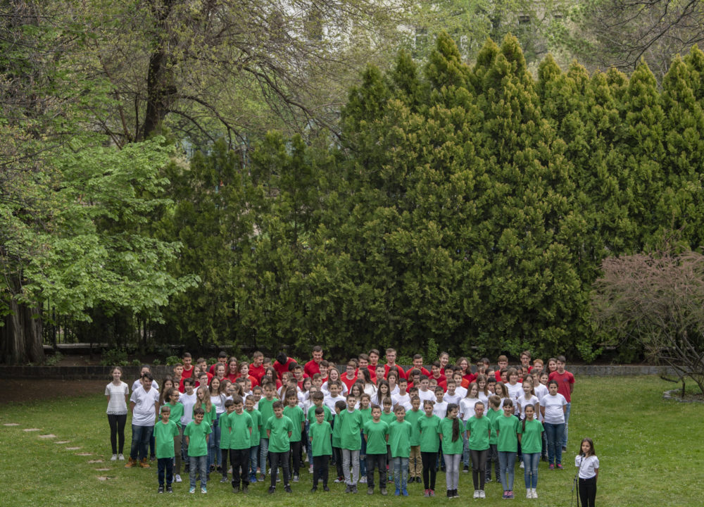 A kormánynak prioritás az anyanyelvi oktatás biztosítása a Kárpát-medencében