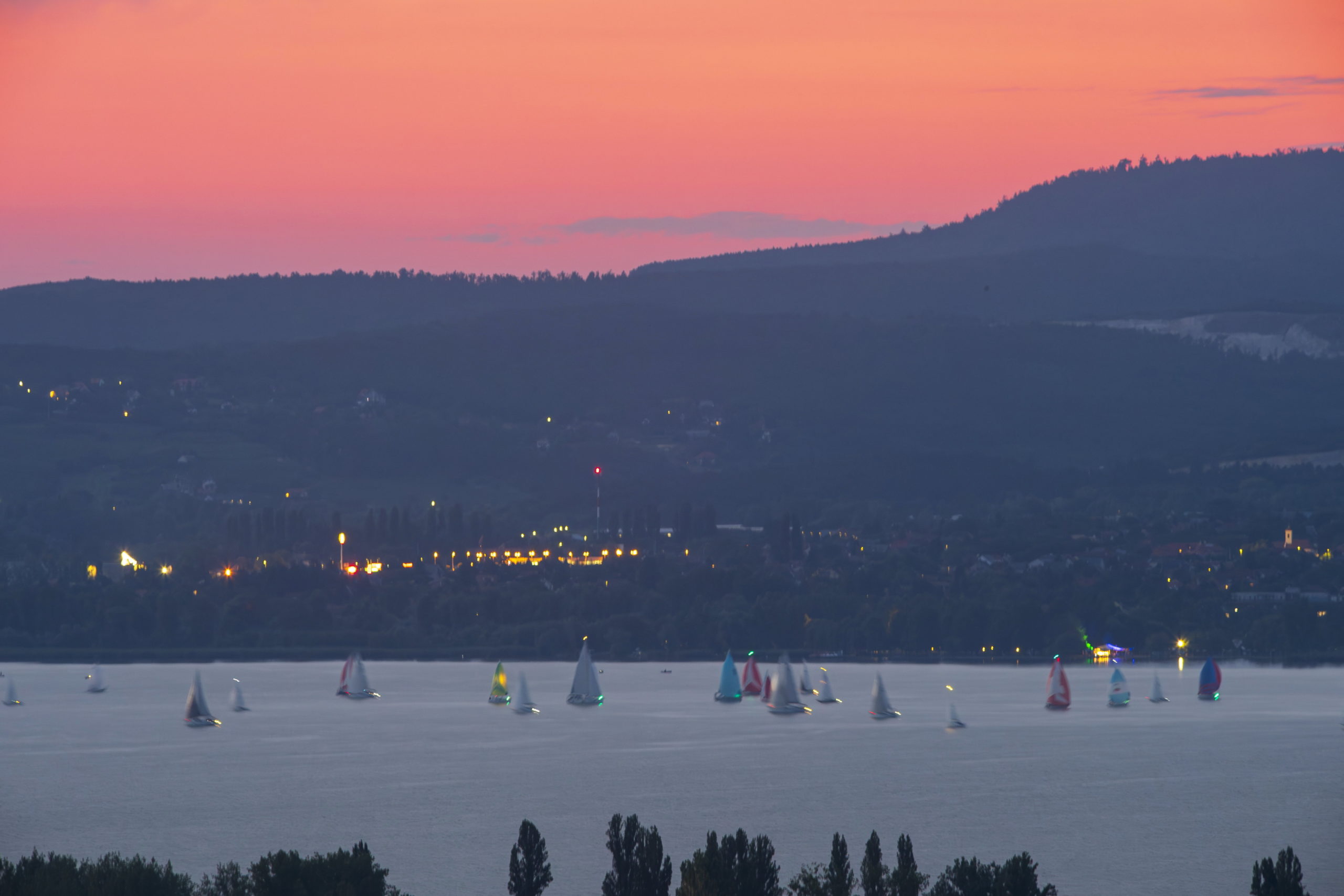 Emelkedő vendégszám, növekvő árbevétel – rengetegen választották a Balatont