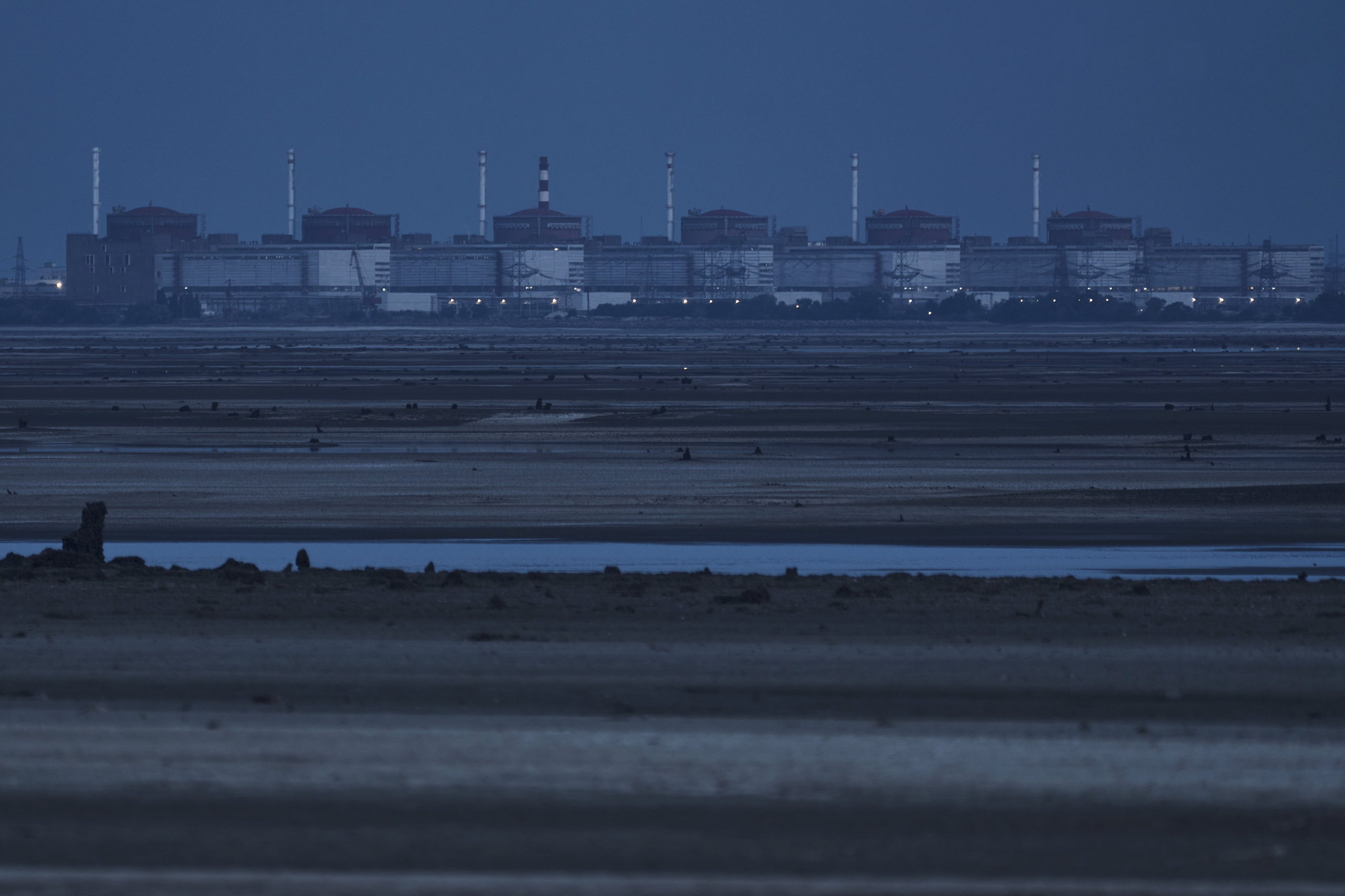 Nem találtak robbanóanyagot a zaporizzsjai atomerőmű tetőszerkezetén