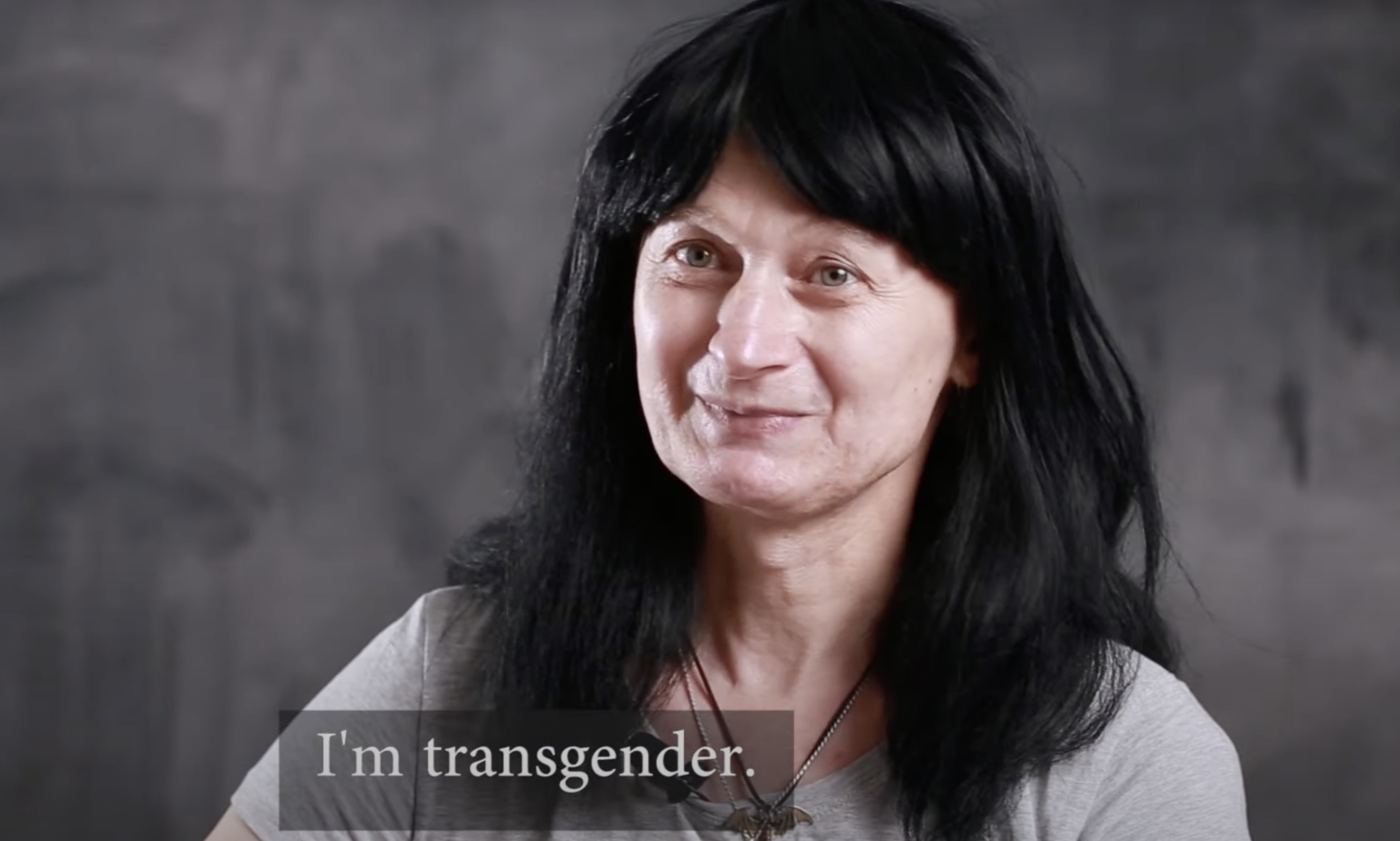 Bezárják a kiskaput: a transzneműek nem használhatják ki a Nők 40-et