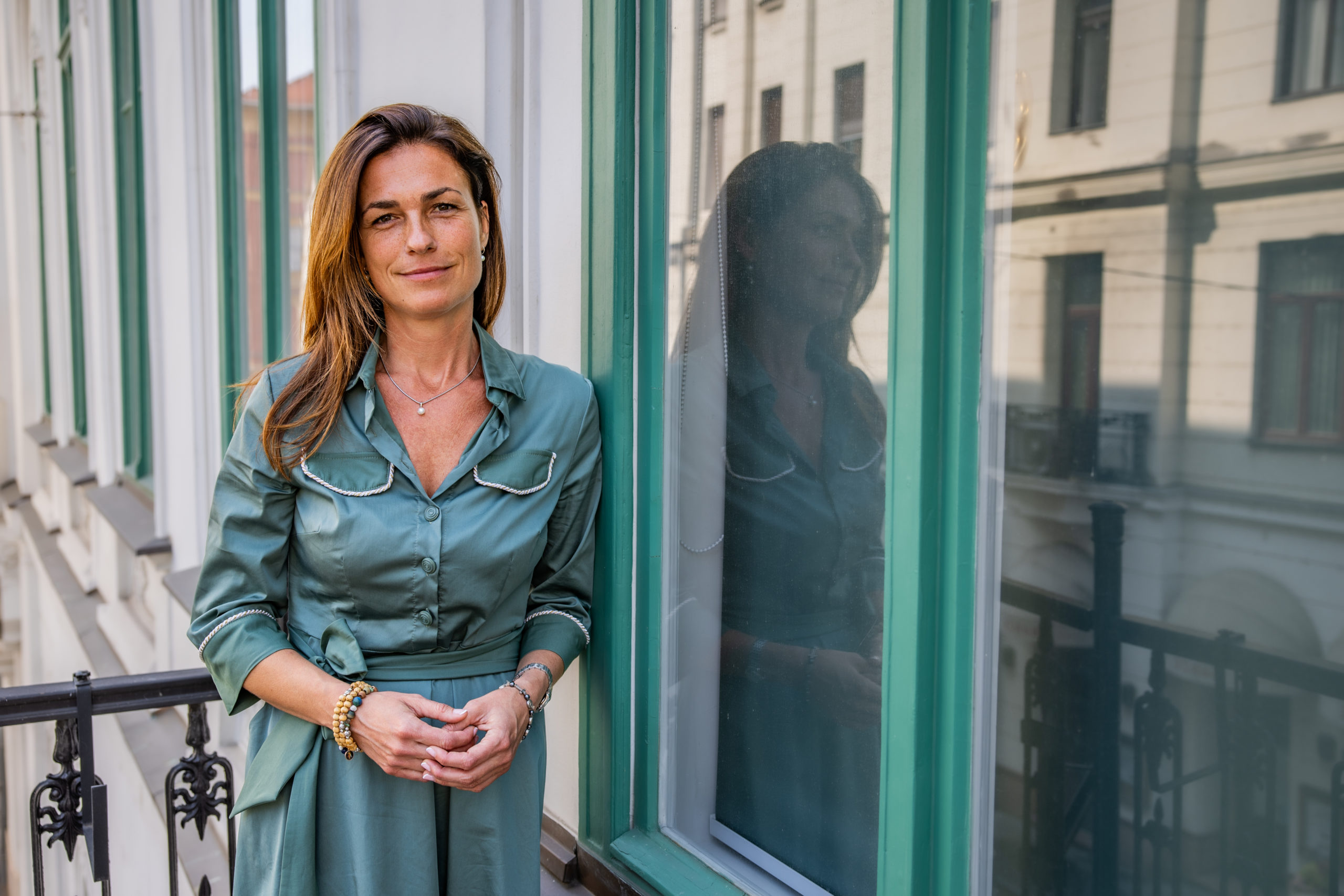 Le kell leplezni az NGO-k világát