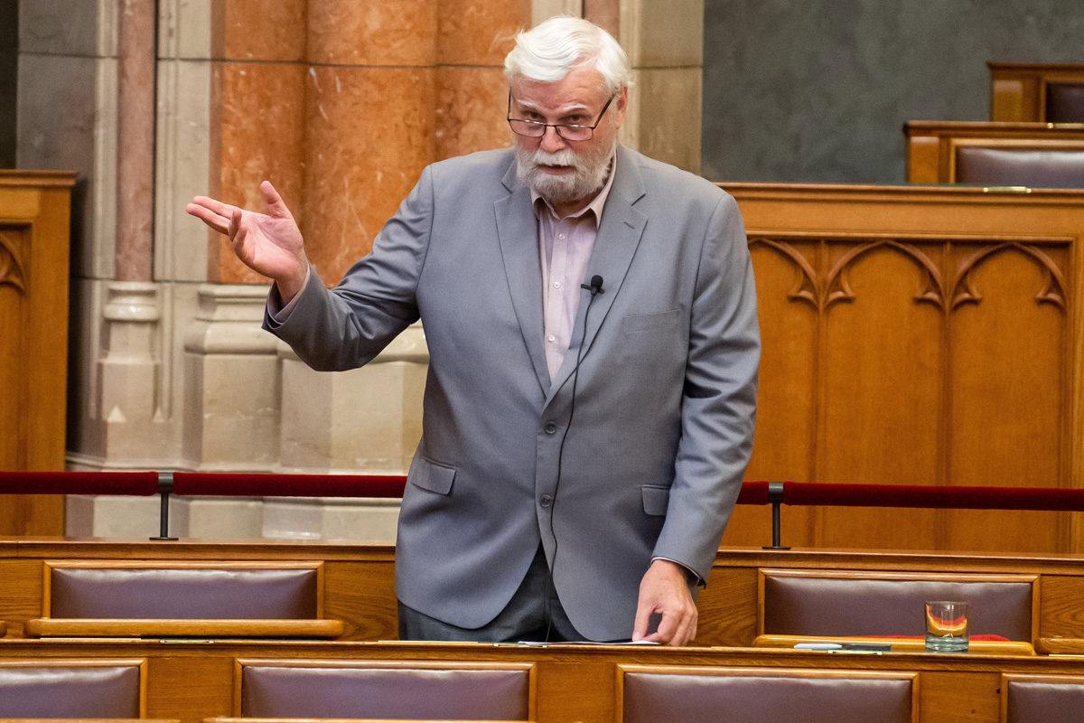 Révtári Bence Mellár Tamásnak: ott folytatnák, ahol 2010-ben abbahagyták