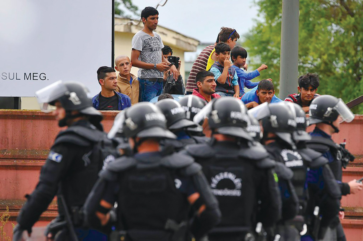 Brüsszel a tűzzel játszik