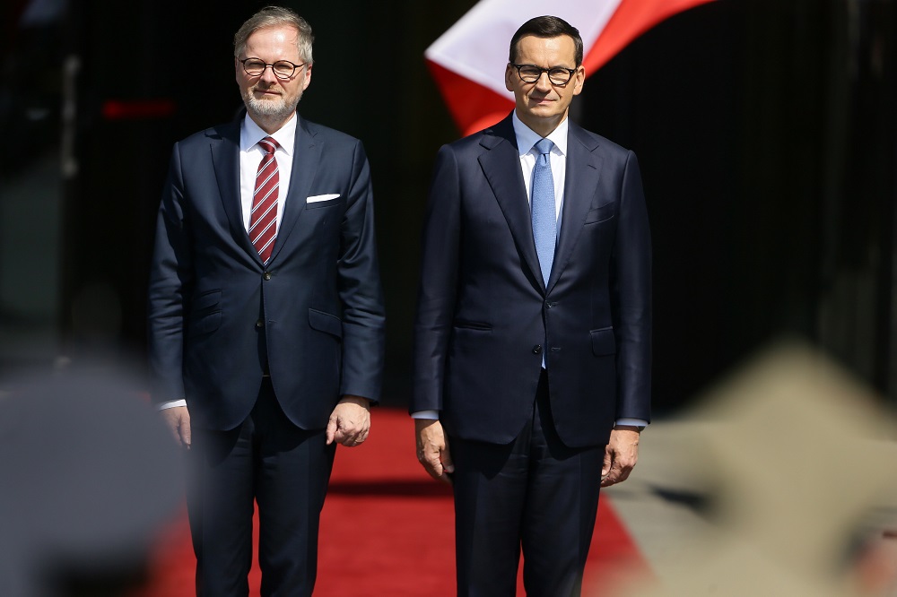 Morawiecki a migrációról: az nem megoldás, hogy törvényessé tesszük