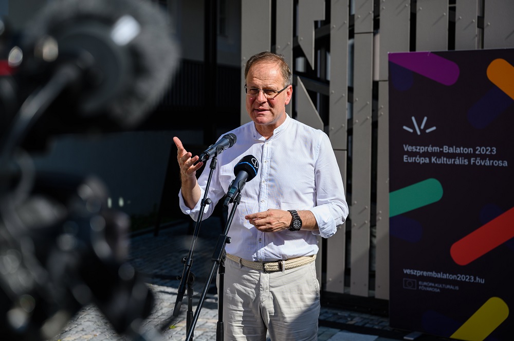 Navracsics Tibor: a kultúrára és a kreatív iparra épülő modell született