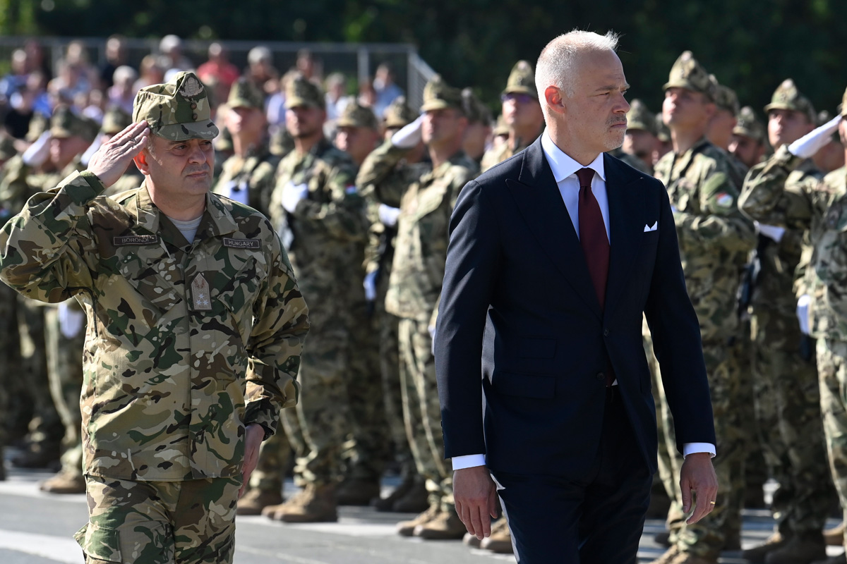 Szalay-Bobrovniczky Kristóf: Korszakváltás történik a magyar haderőben