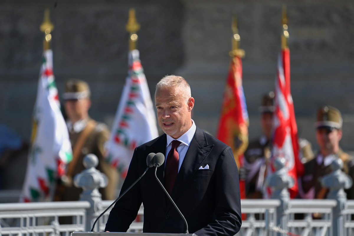 Szalay-Bobrovniczky Kristóf: Magyarország nem sodródhat bele a háborúba