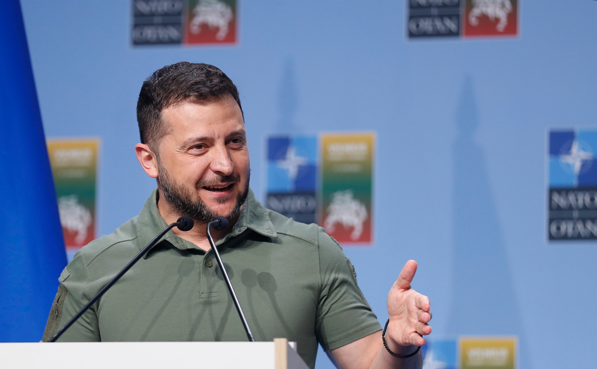 Zelenszkij: Ukrajna nem mond le területi igényeiről a NATO-tagságért