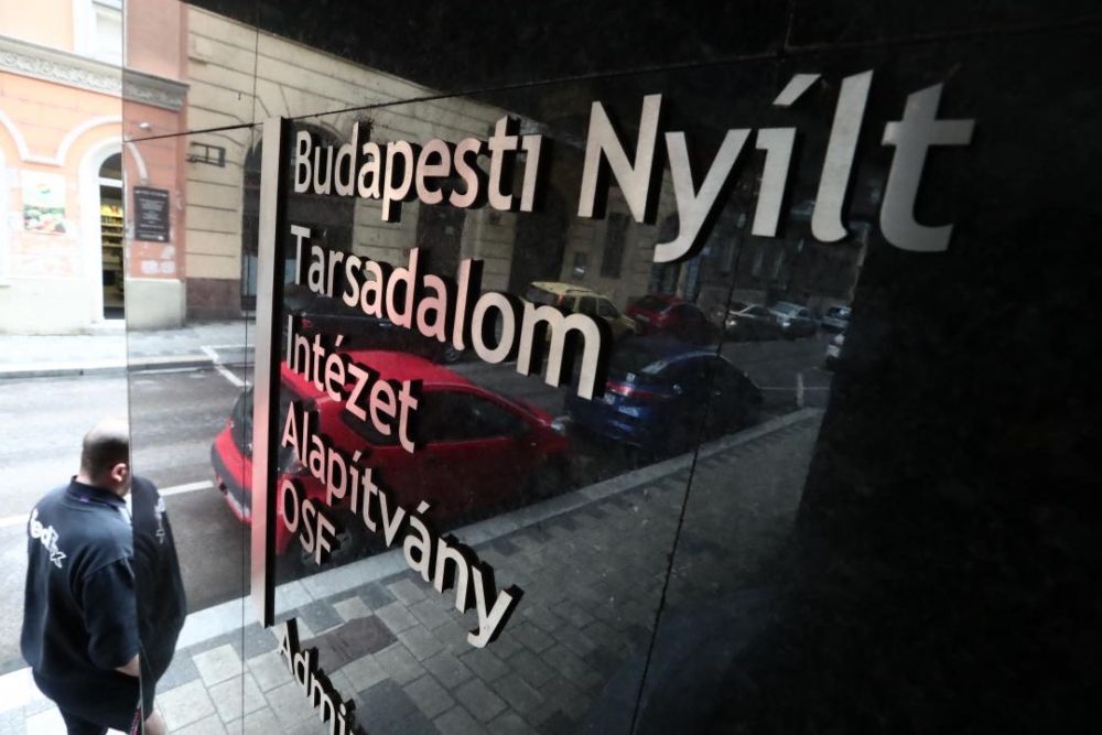 Mennek vagy jönnek? Az ifjabb Soros Európa helyett Amerikára koncentrálna