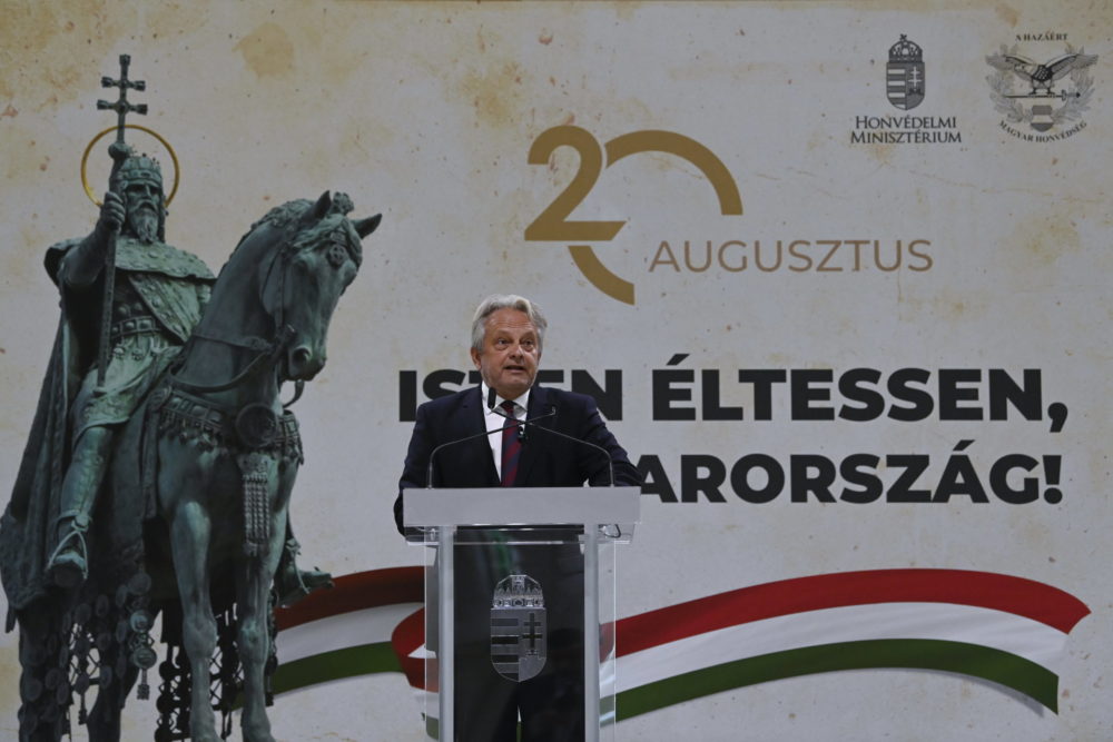 István király életműve arra emlékeztet, van mit veszítenünk