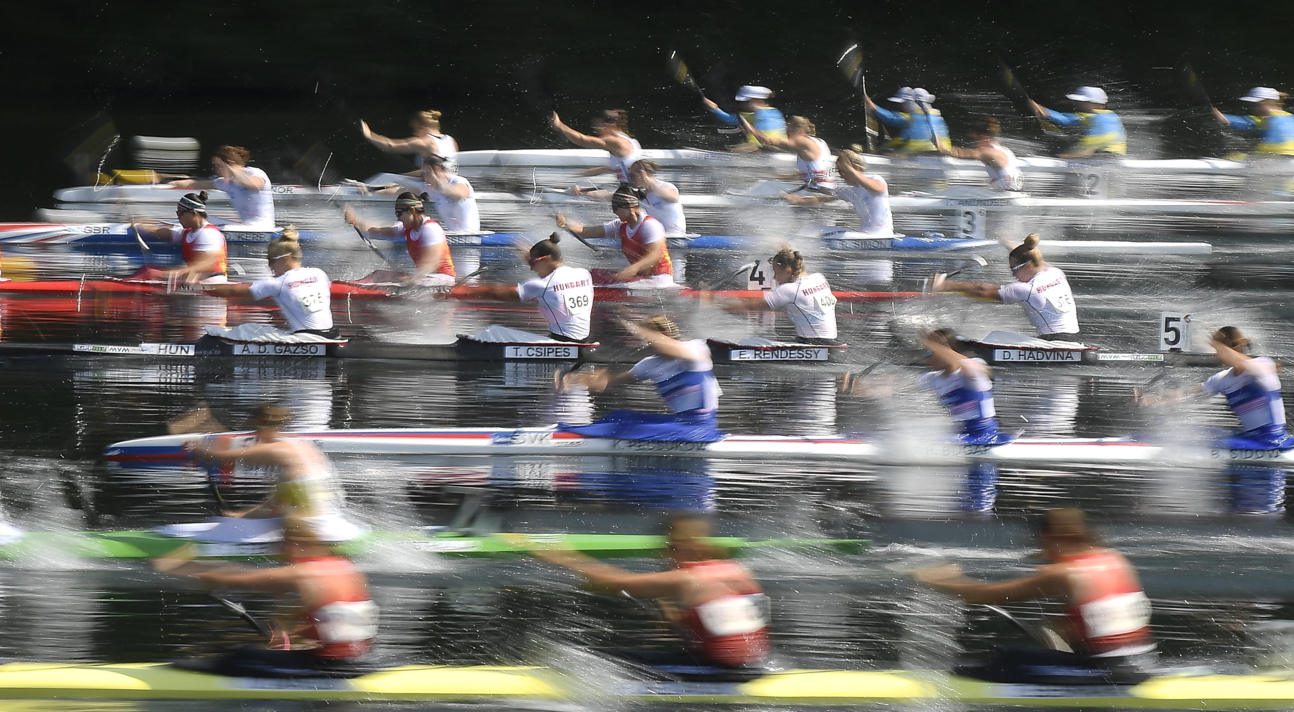 Döntős és olimpiai kvótás a magyar női kajaknégyes