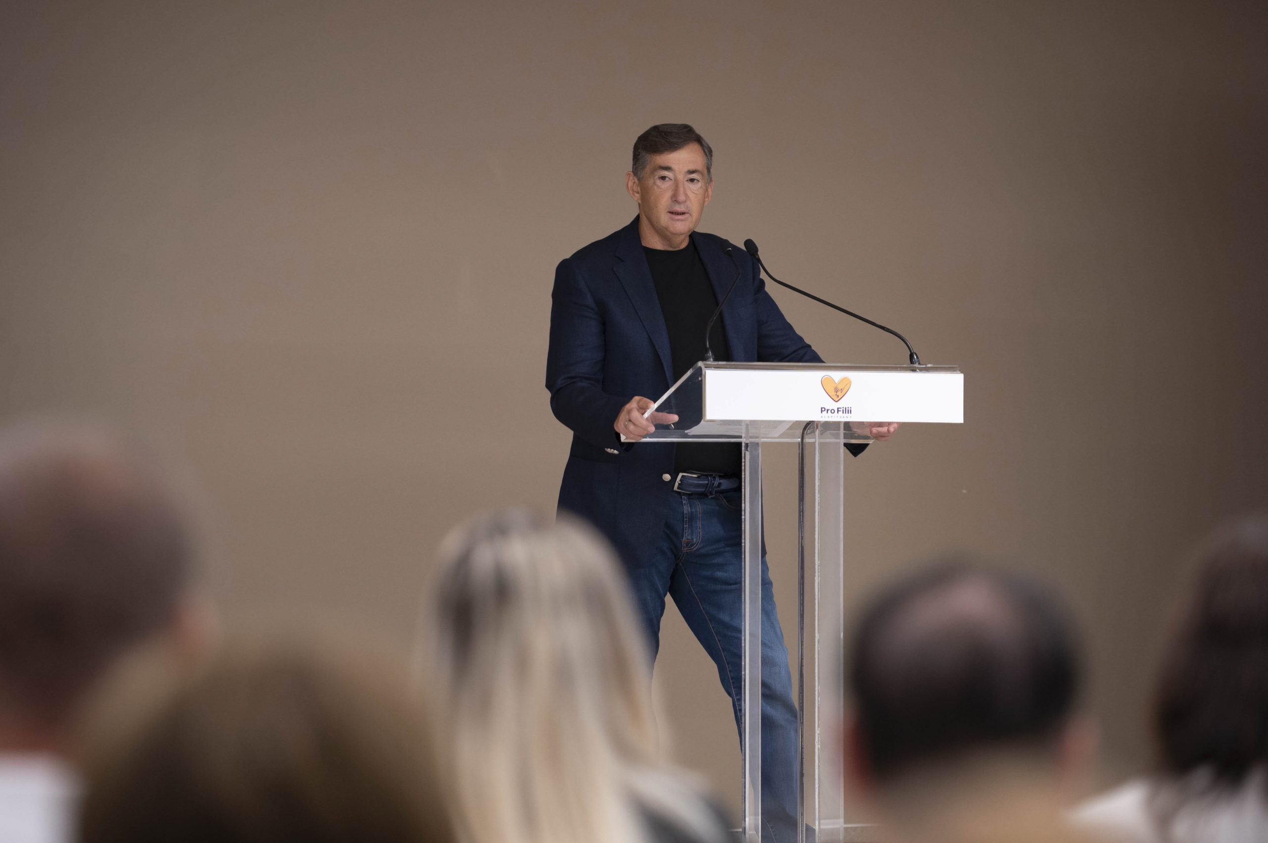 Rengeteg család nyaralását fedezte a Mészáros Csoport