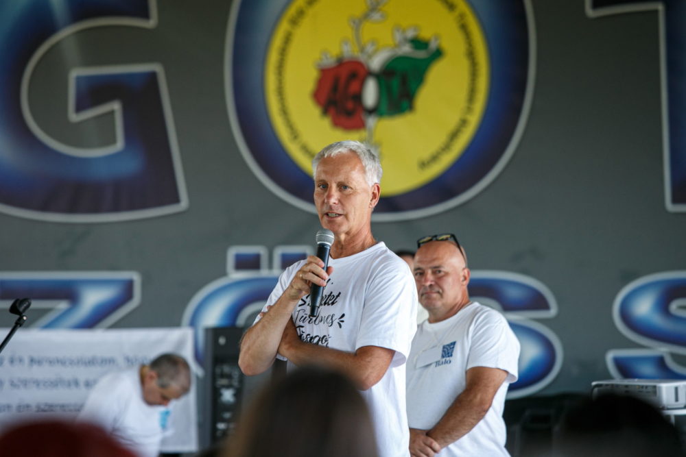 Soltész Miklós: Közösségeket kell teremteni a Kárpát-medencében