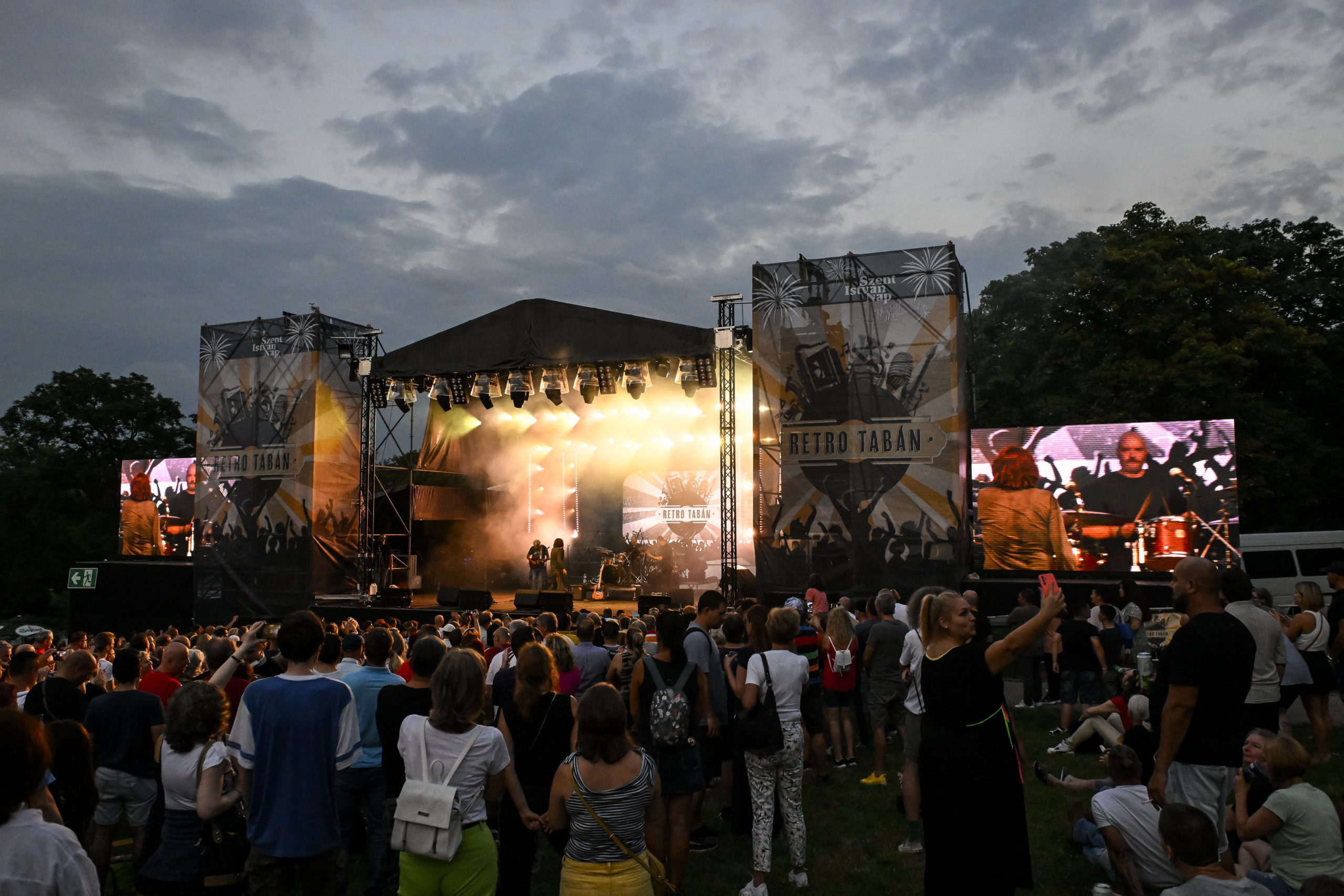 Koncertek és előadások tucatjai várják a közönséget