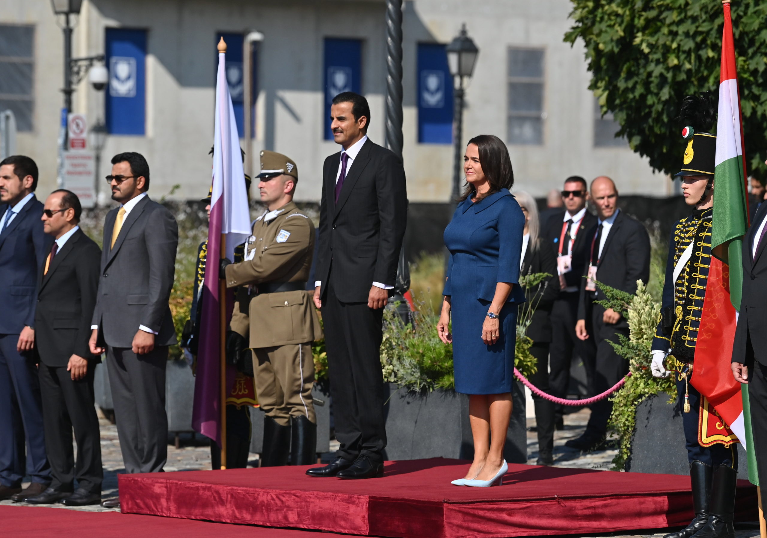 Novák Katalin és Orbán Viktor is tárgyalt a katari emírrel