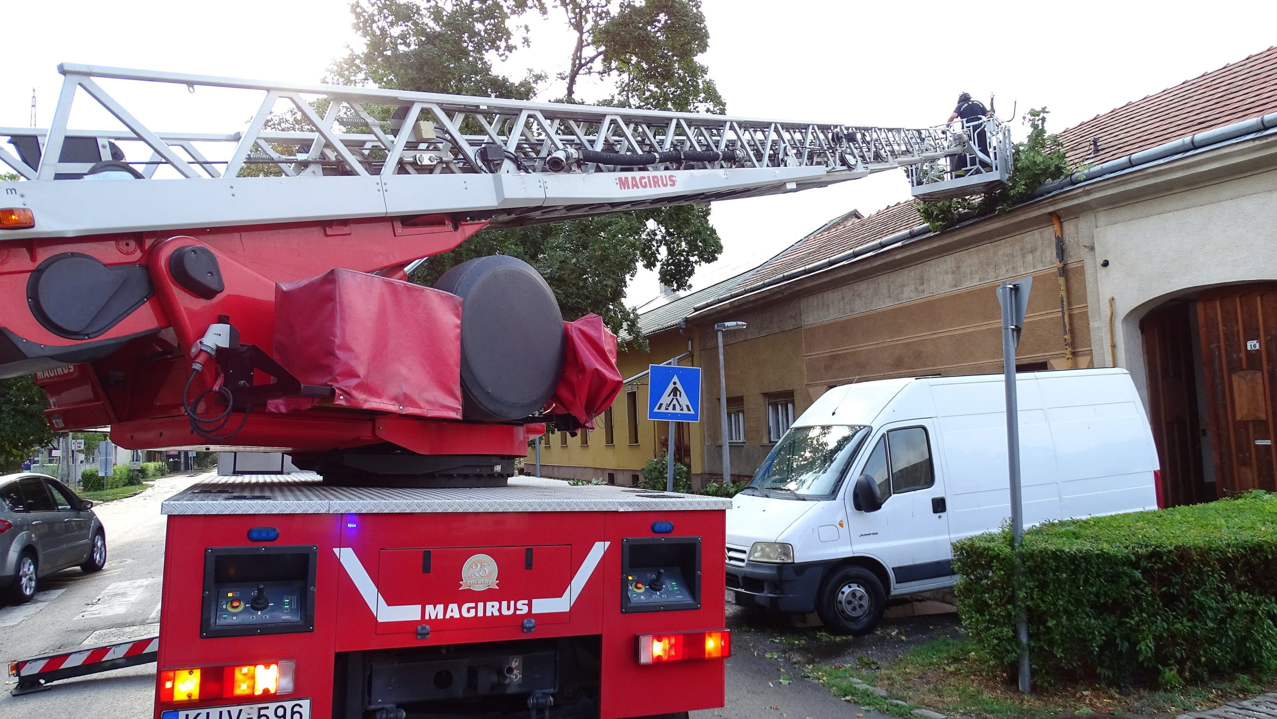 Gyűjtést szervez a Magyar Vöröskereszt a viharkárosultaknak