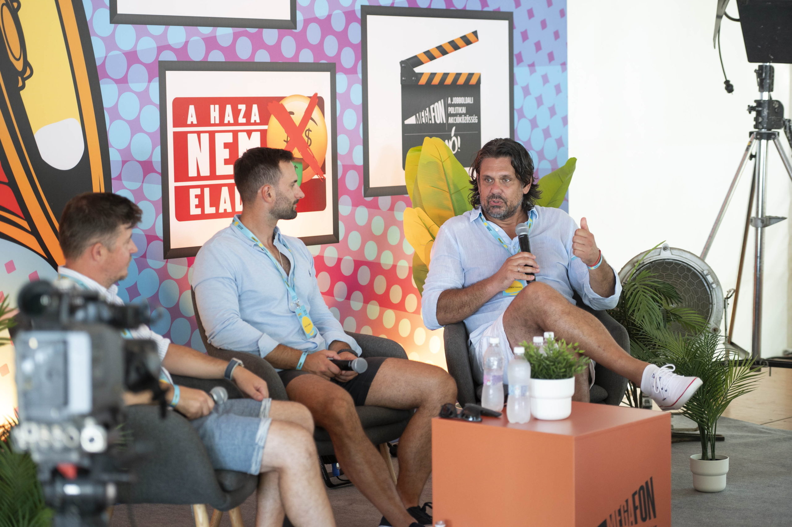 Deutsch Tamás: Az európai politika egy nagy Pride-felvonulás