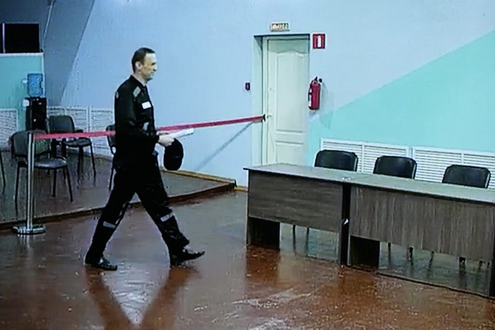 Fegyházban letöltendő 19 évi szabadságvesztésre ítélték Navalnijt