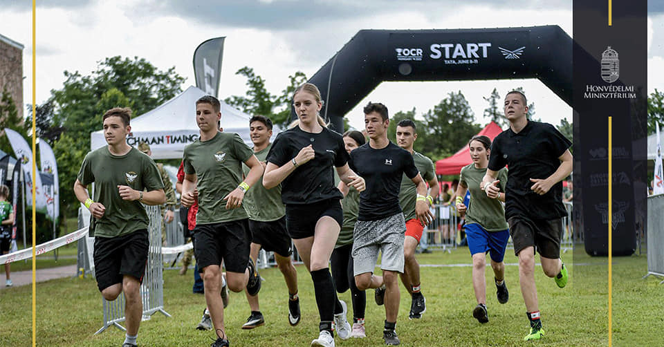 Magasabb ösztöndíjat és ingyenes étkezést kapnak a honvéd kadétok