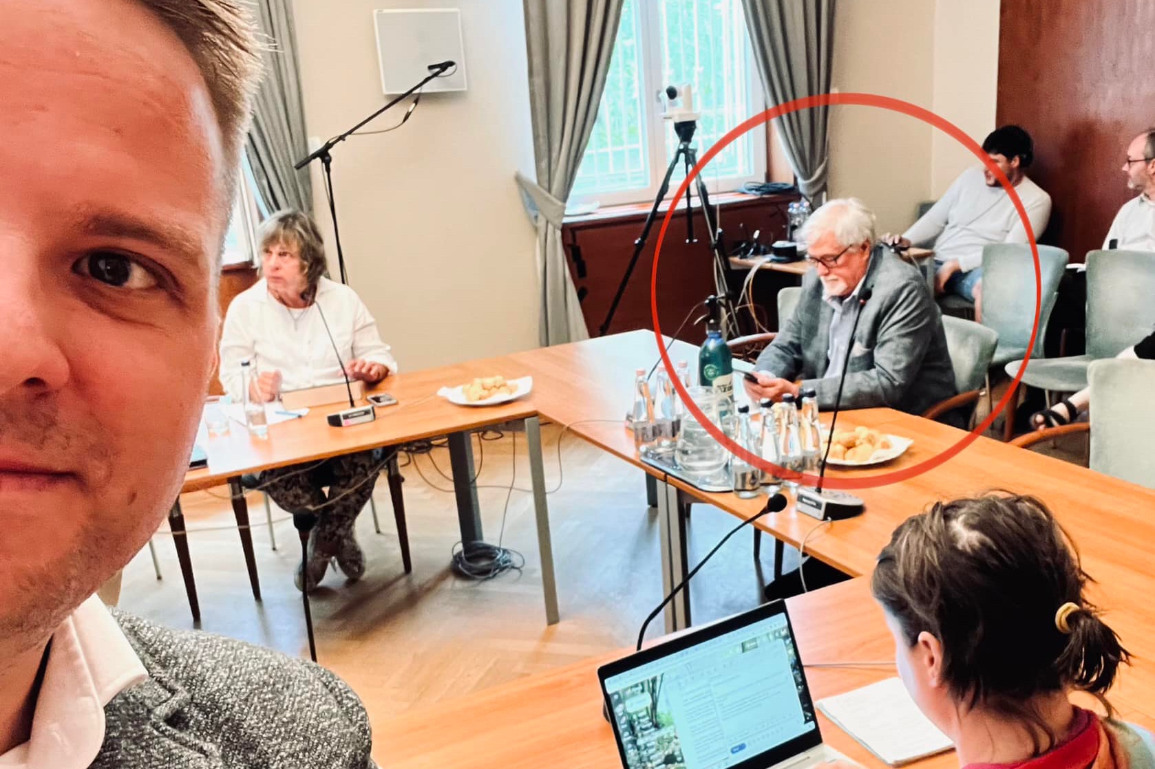 Furcsaságok a pénzhordozó vagyonnyilatkozatában