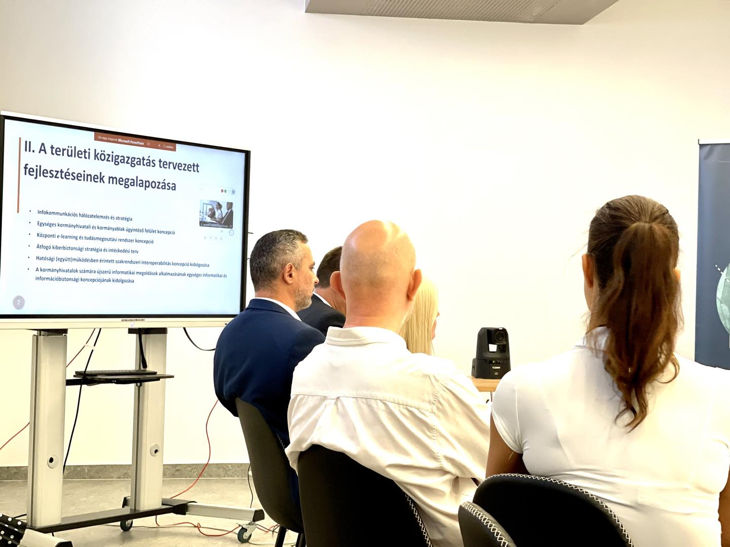 Folytatódik a közigazgatási szakrendszer digitalizálása