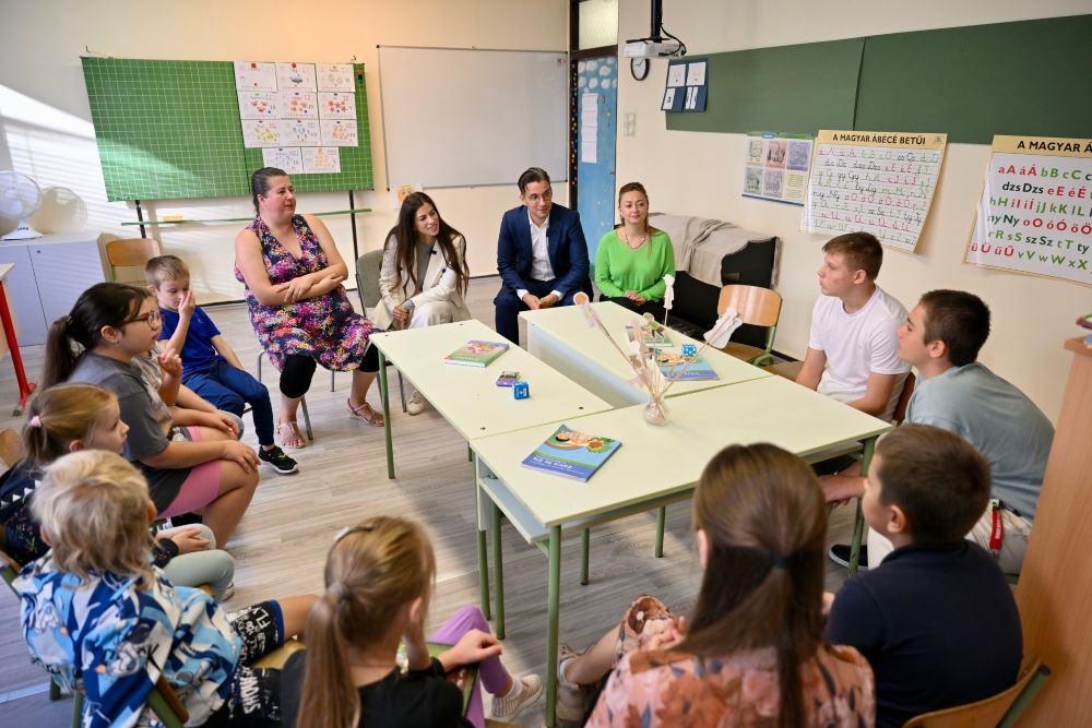 Magyarország már 5200 menekült ukrán gyermek oktatásáról gondoskodik