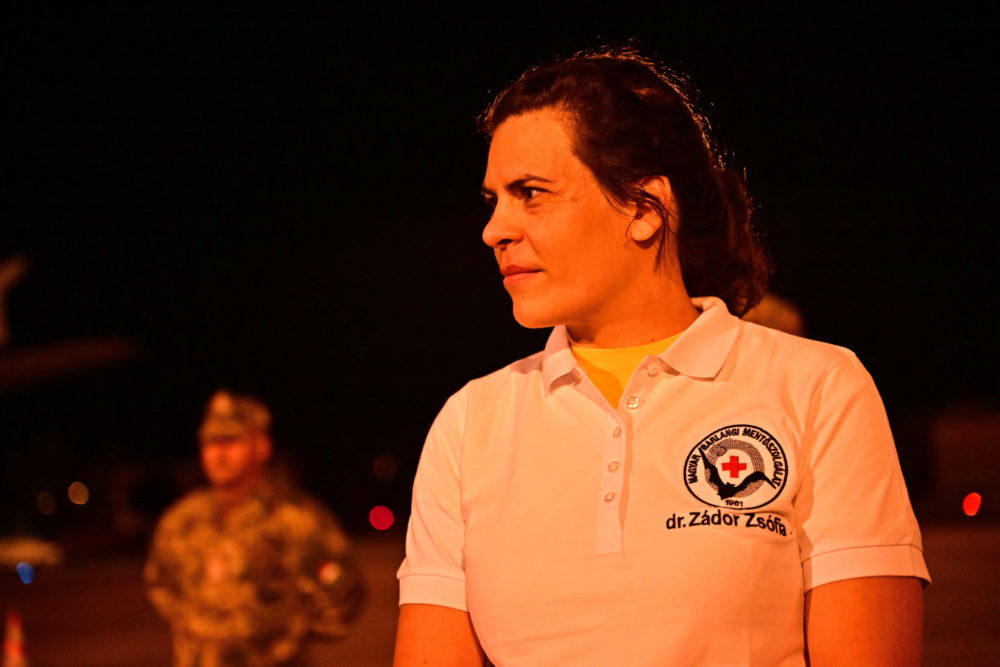 Menczer Tamás a barlangi mentőszolgálat orvosával készített interjút