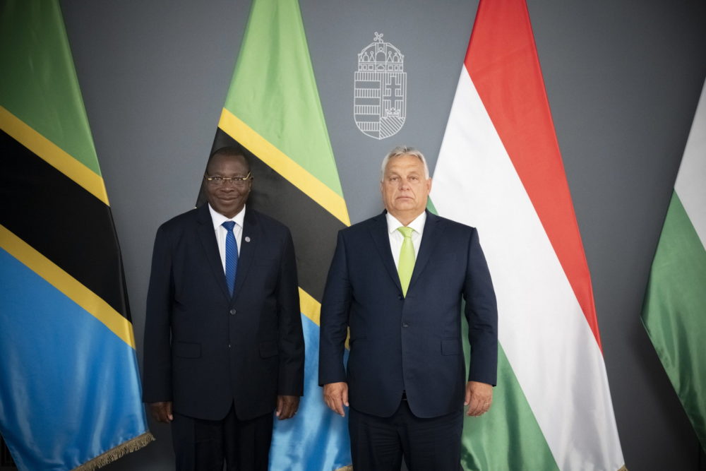 Tanzánia alelnökével tárgyalt Orbán Viktor