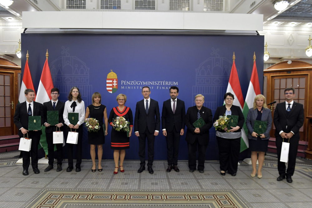 Negyedik alkalommal adták át a Pénzügyi Tudatosság Fejlesztéséért Díjakat
