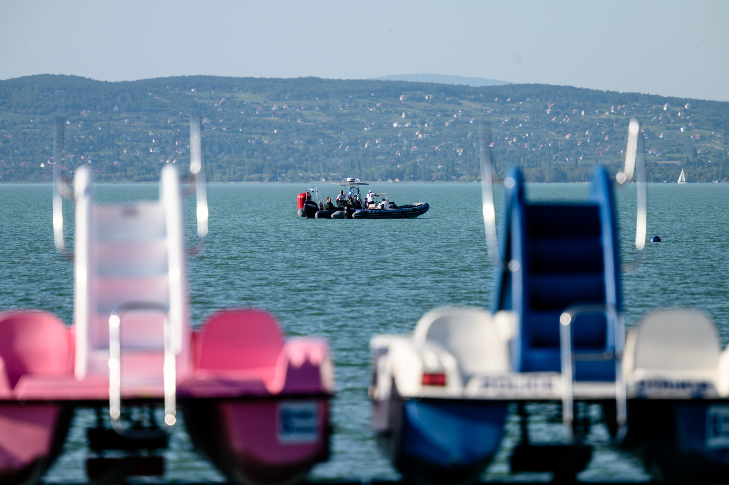 A Balatonba zuhant egy rendőrségi helikopter