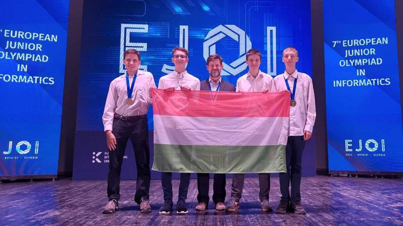 Taroltak a magyar diákok a junior informatikai diákolimpián