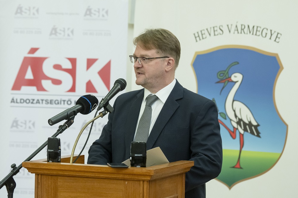 Répássy Róbert: van segítség az áldozatok számára