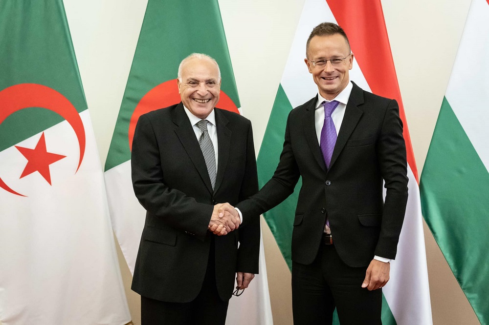 Szijjártó Péter: egy álláspontot foglalunk el