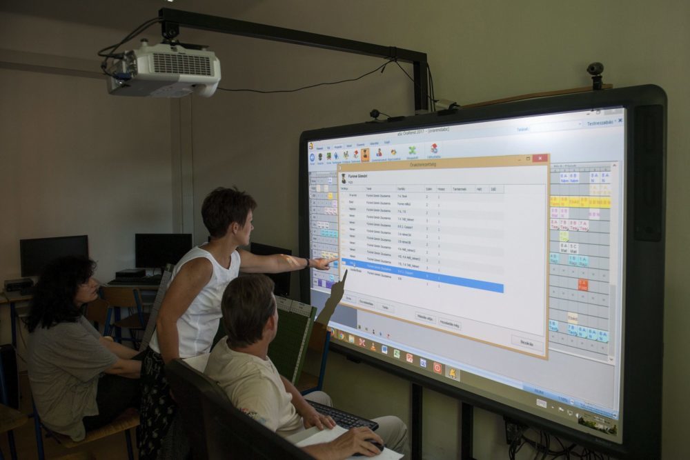 Október 12-ig pályázhatnak a pedagógusok a Köbüki ösztöndíjra