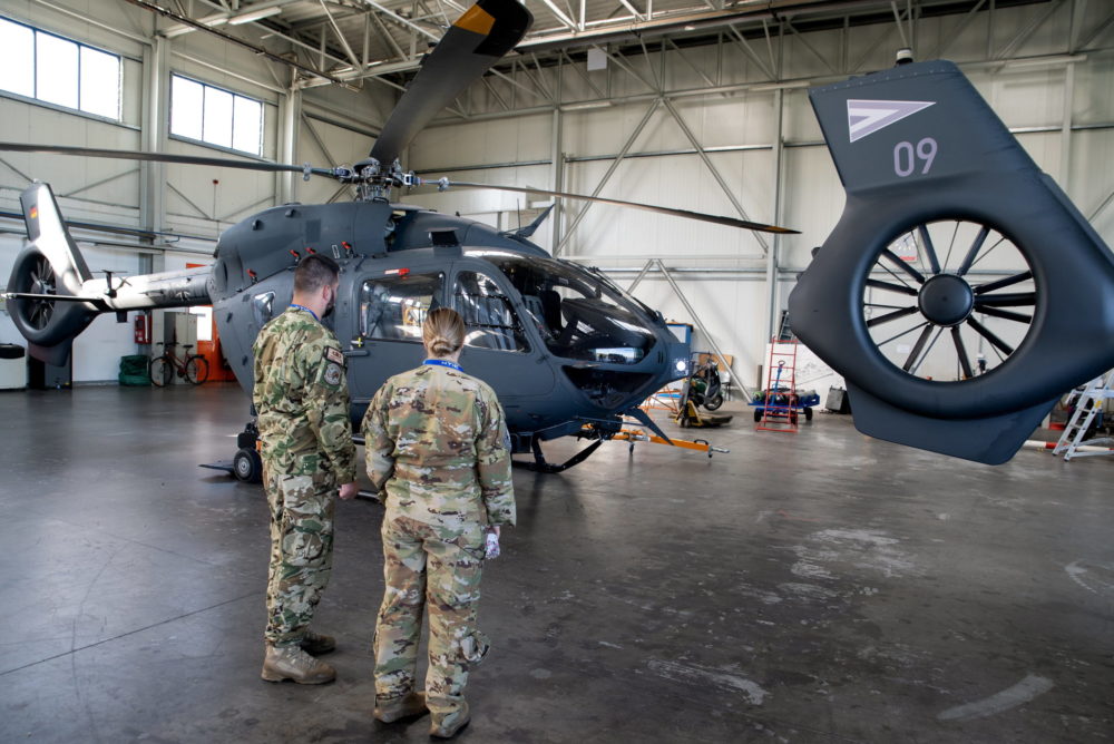 Honvédségi akció indult Pápán: uniós program otthona lesz a reptér