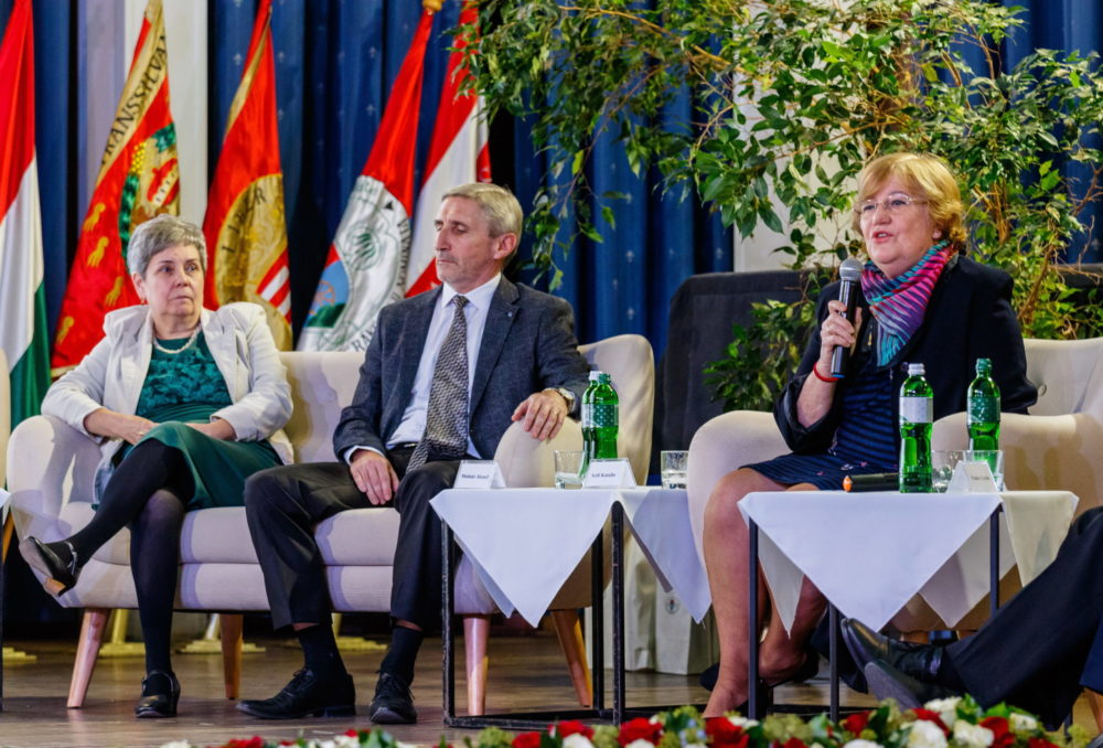 Szili Katalin: Egy közösség nem létezik értelmiség nélkül