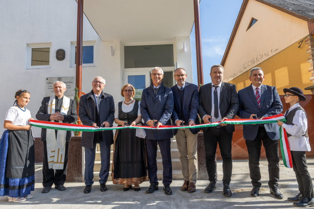 Megújult a vaskúti német nemzetiségi iskola tanuszodája