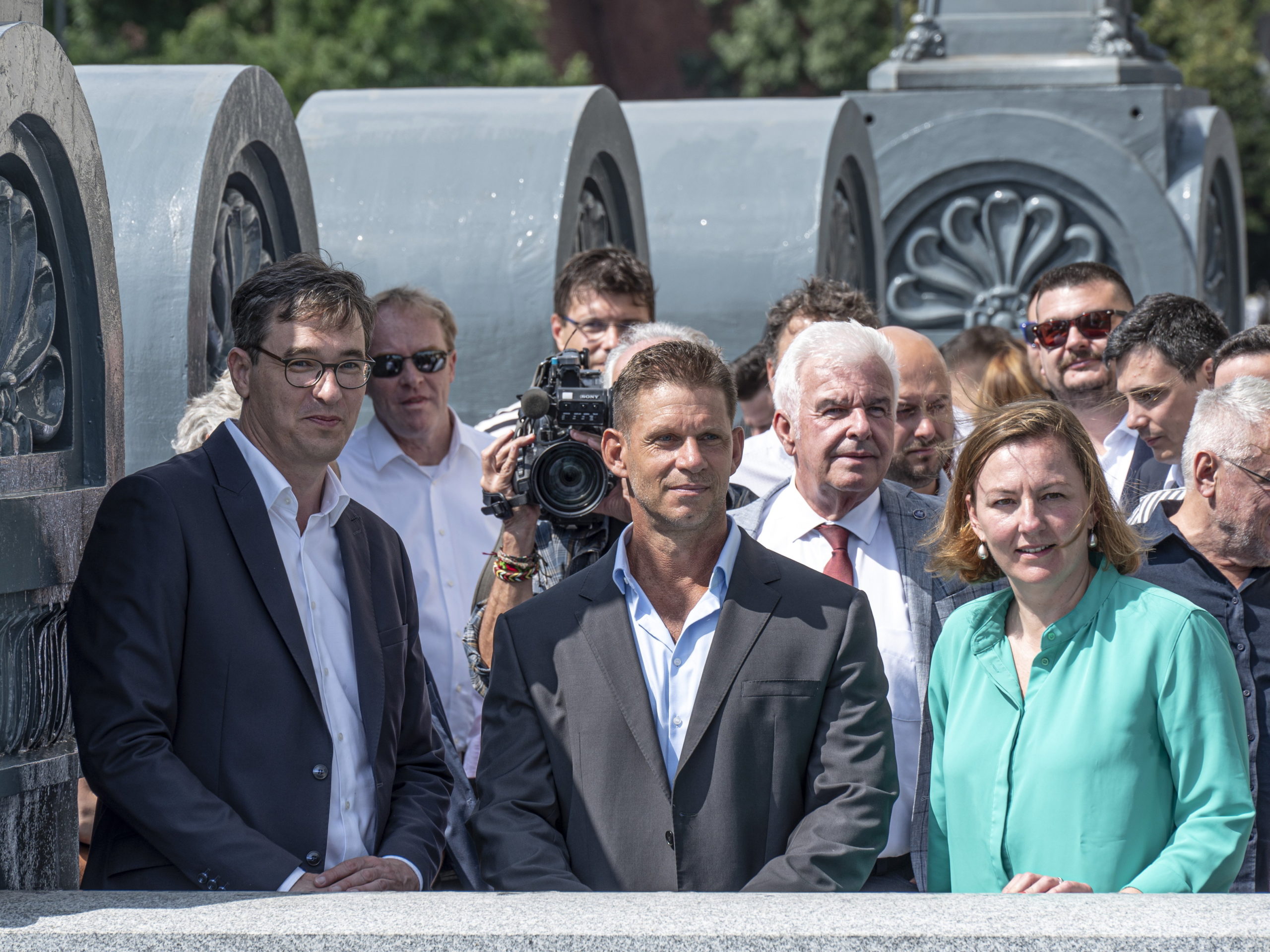 Nem mondanak le a BKV-vezetők a több tízmilliós prémiumokról