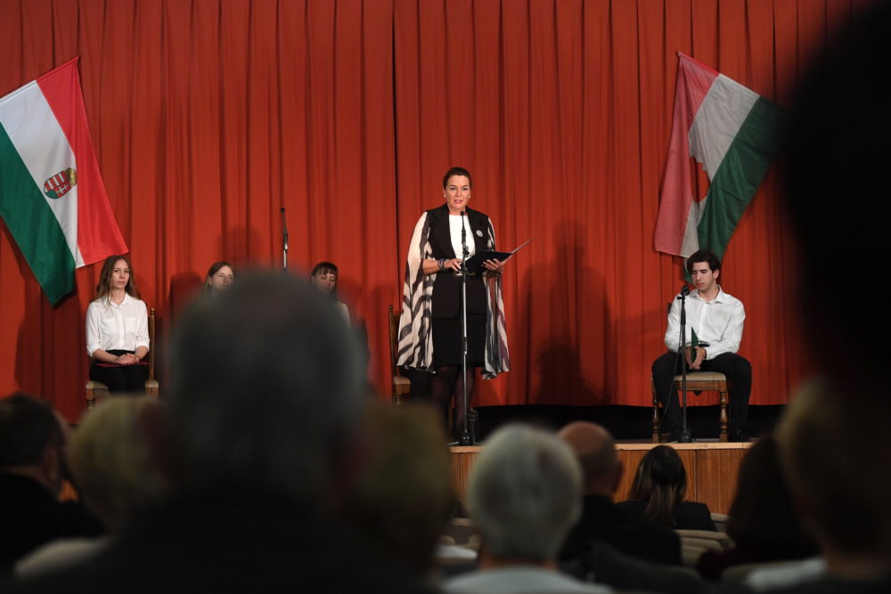 A magyarok mindig Istent, a hazát és a családjukat fogják választani