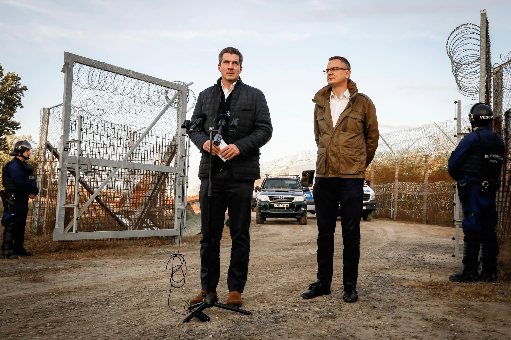 Kocsis Máté Ásotthalmon tett bejelentést a migráció terrorkockázata kapcsán