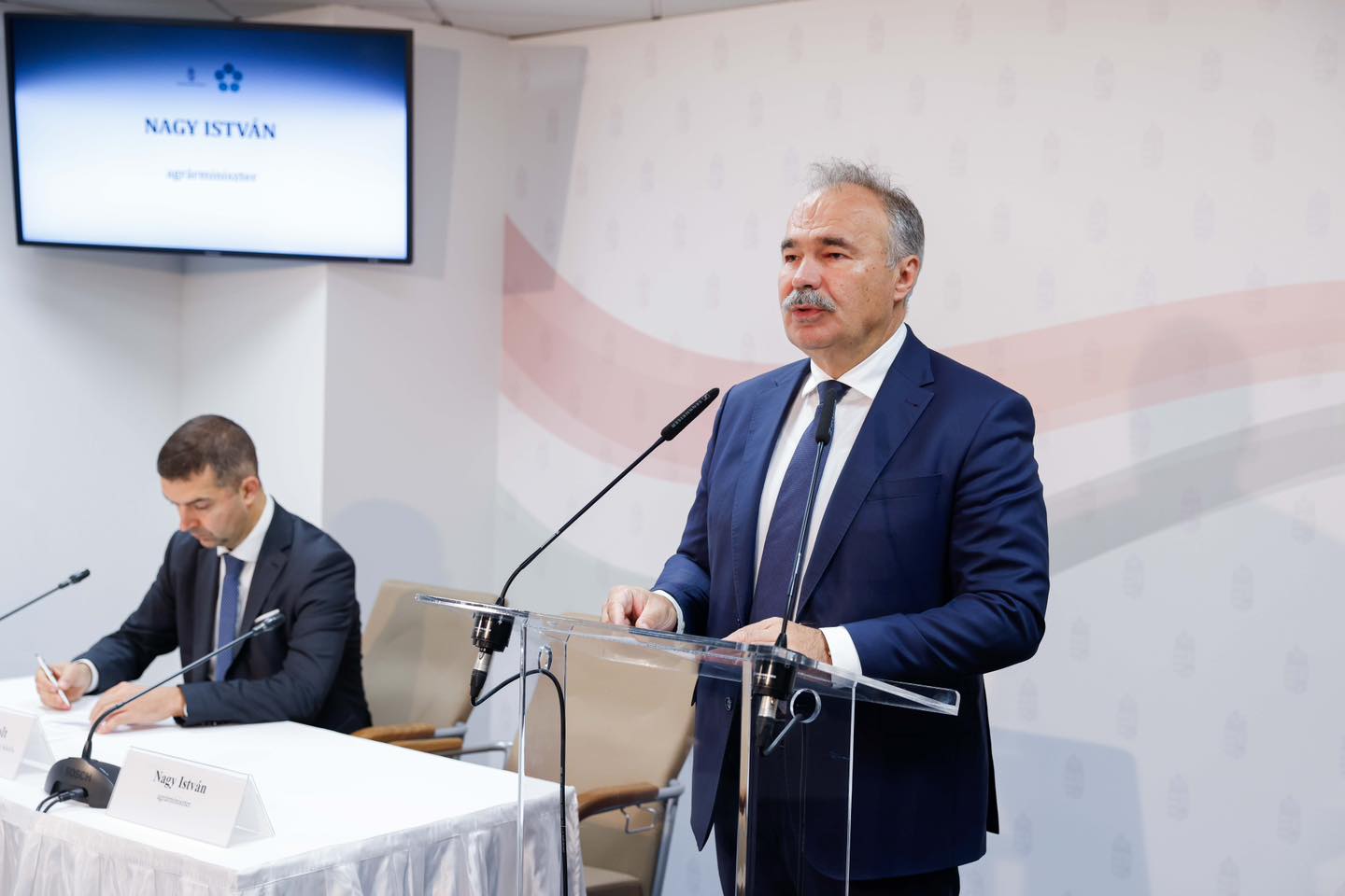 Ezermilliárdokat osztanak szét a magyar gazdálkodók között