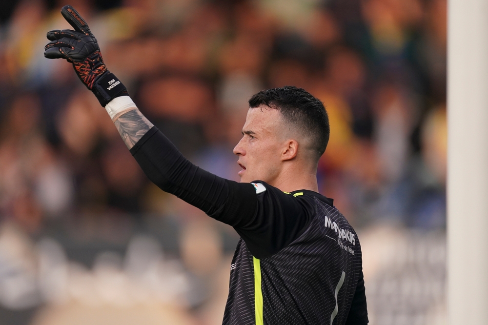 Elájult a holland kapus