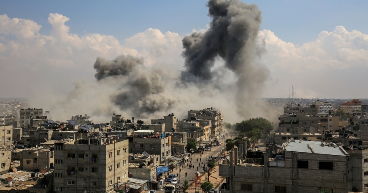 Izrael megkezdte a palesztin civilek evakuálását Rafahból